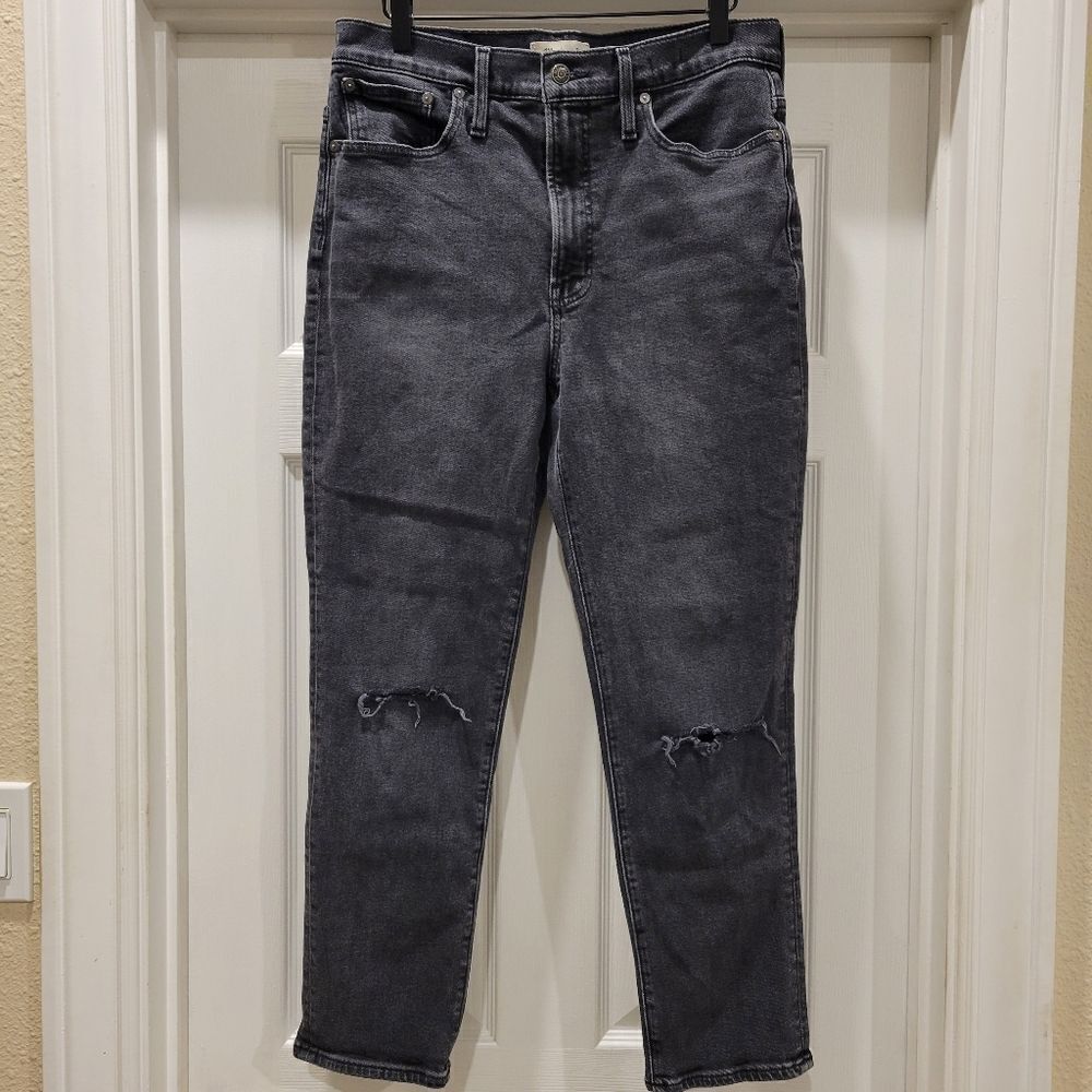 Madewell The Perfect Vintage, size 30, distressed black.